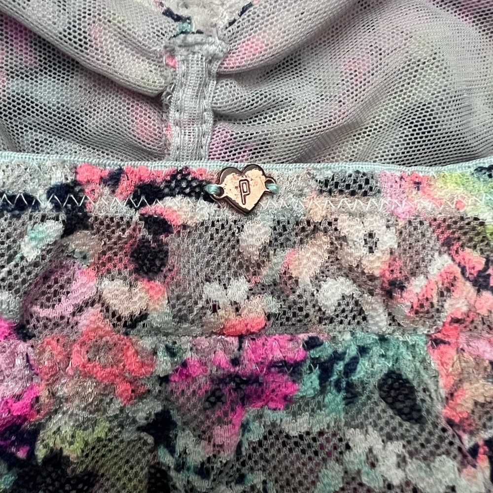 Victoria’s Secret PINK Bralette - Picture 3 of 4